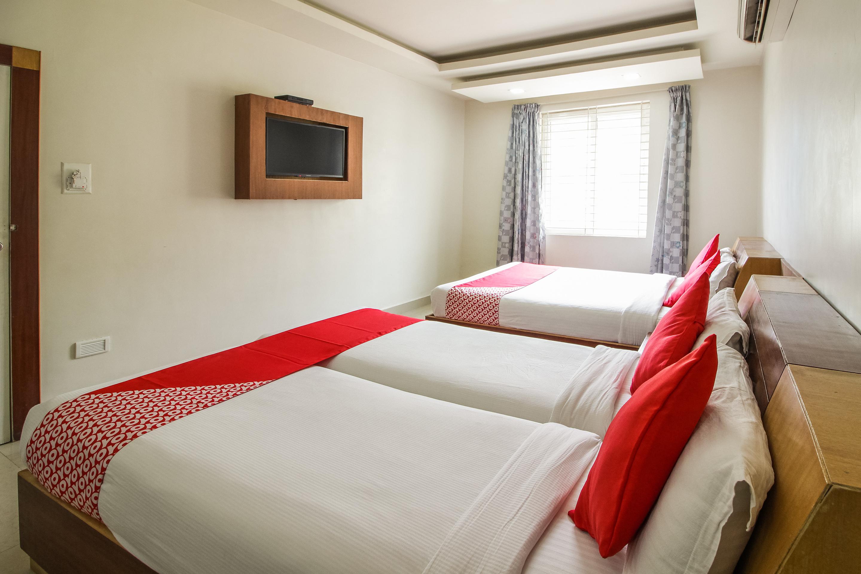 Hotel White Parrot 마이소르 외부 사진