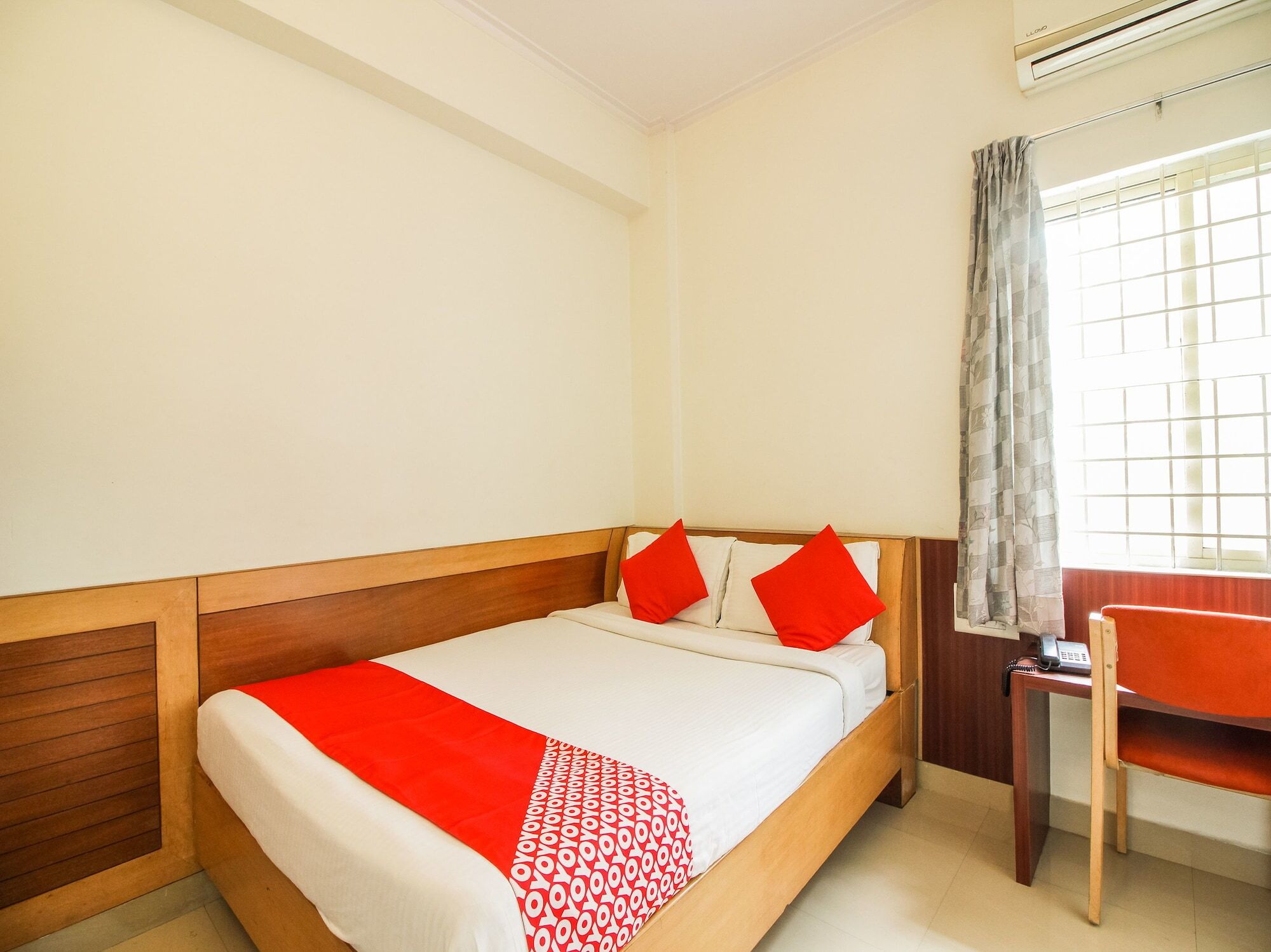 Hotel White Parrot 마이소르 외부 사진