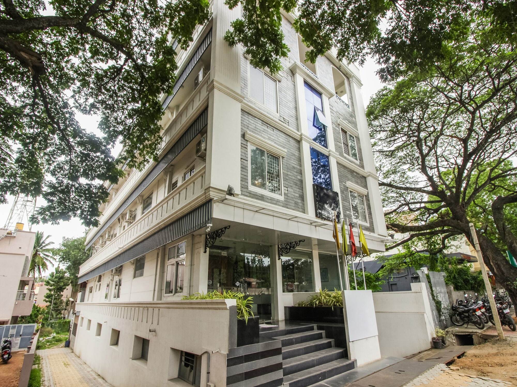 Hotel White Parrot 마이소르 외부 사진